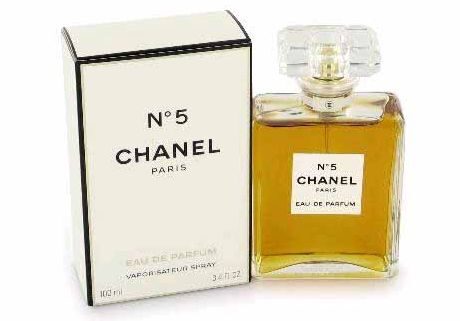 FOTO: Parfém Chanel No.5