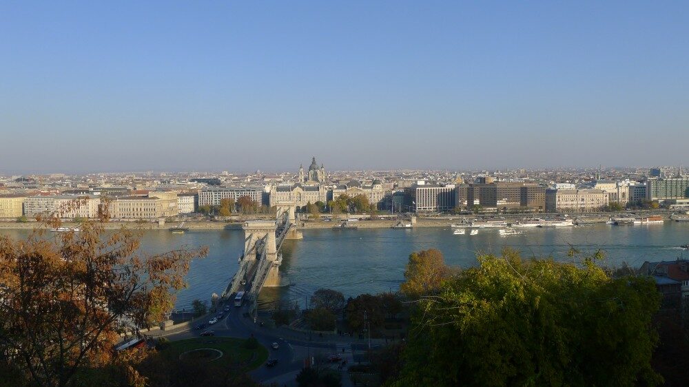 FOTO: Prohlídka začíná na Rooseveltově náměstí v blízkosti Řetězového mostu