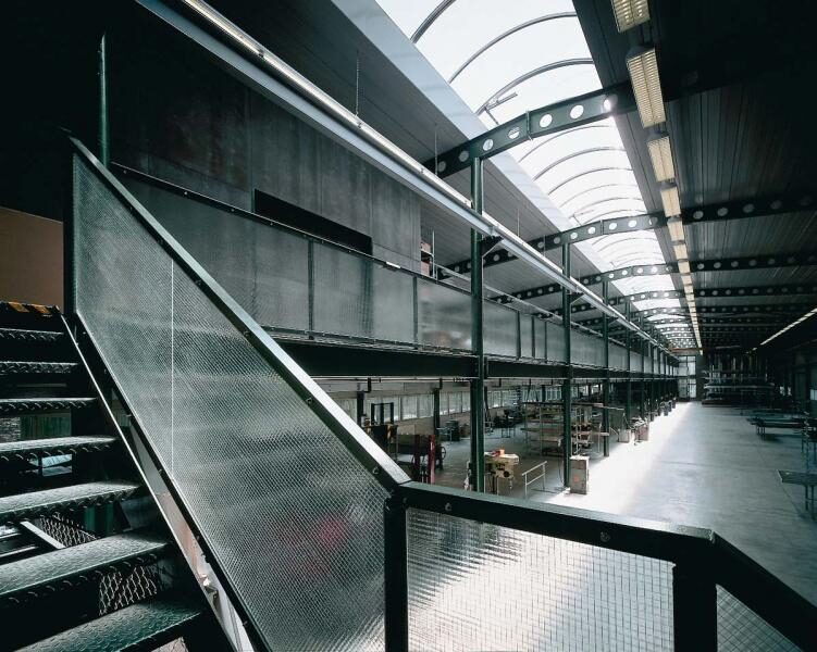 FOTO: Továrna Sipral