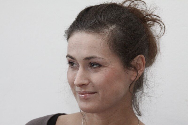 Foto: Lucie Štěpánková na tiskové konferenci k Cenám Thálie
