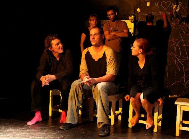 FOTO: Inscenace Idiot Loci