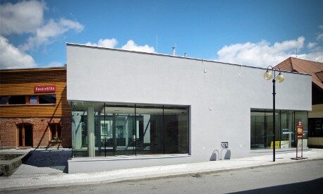 FOTO: Kamil-Mrva-obchodni-dum-roznov-pod-radhostem