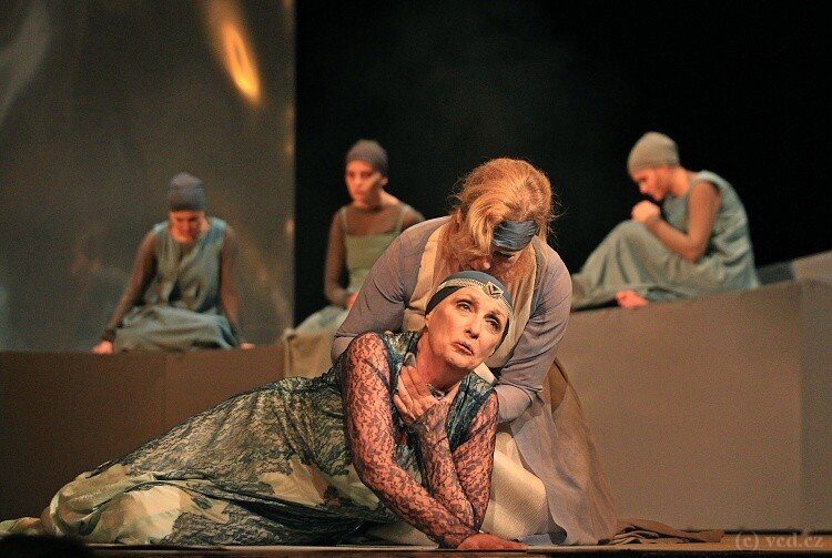 FOTO: Zdena Bittlová a Jindra Janoušková v antickém dramatu Trójanky