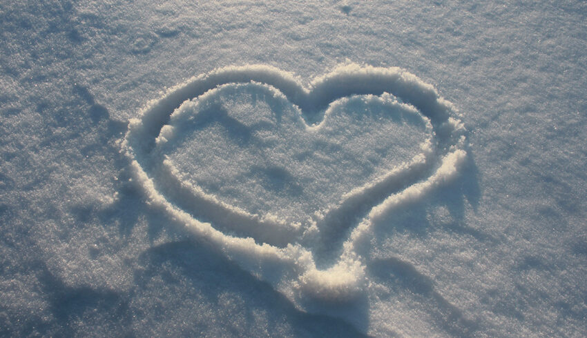 FOTO: Srdce ve sněhu