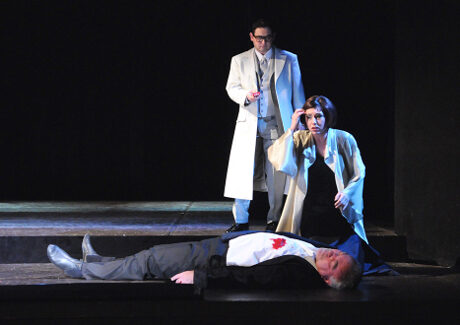 FOTO: Tomáš Kořínek, Anna Klamo a Pavel Horáček v Mozartově opeře Don Giovanni (DJKT, 2012)