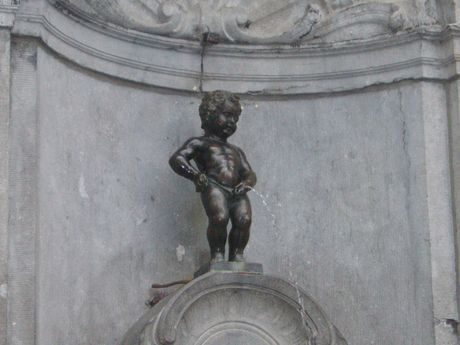FOTO: Čůrající chlapeček v Bruselu