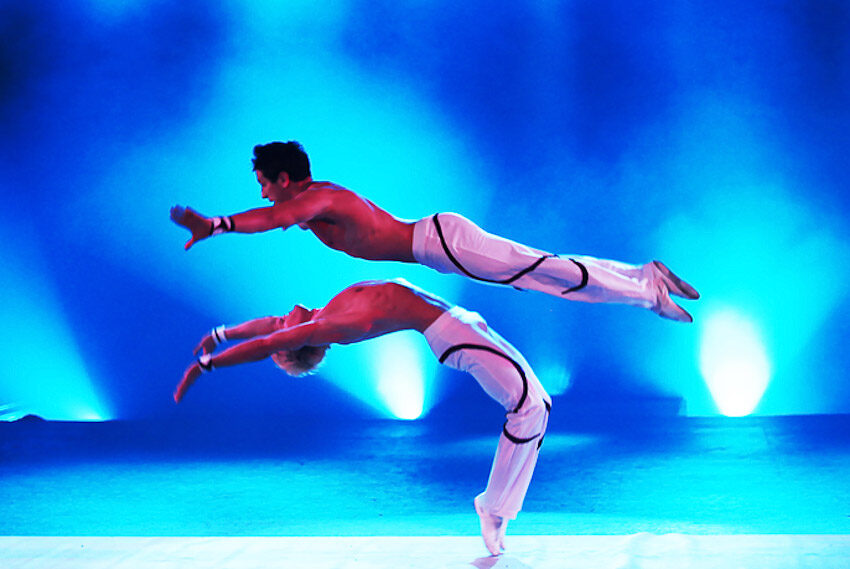 FOTO: Festival Cirkus Cirkus. Peres Přízemní akrobacie