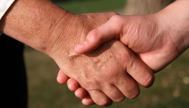 FOTO: Podání rukou