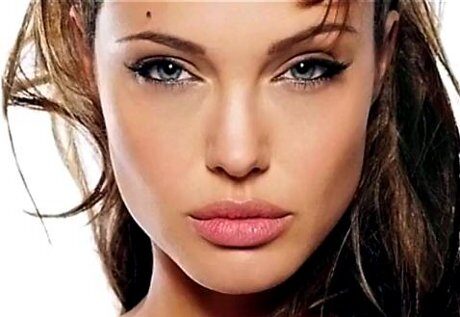 FOTO: Angelina Jolie