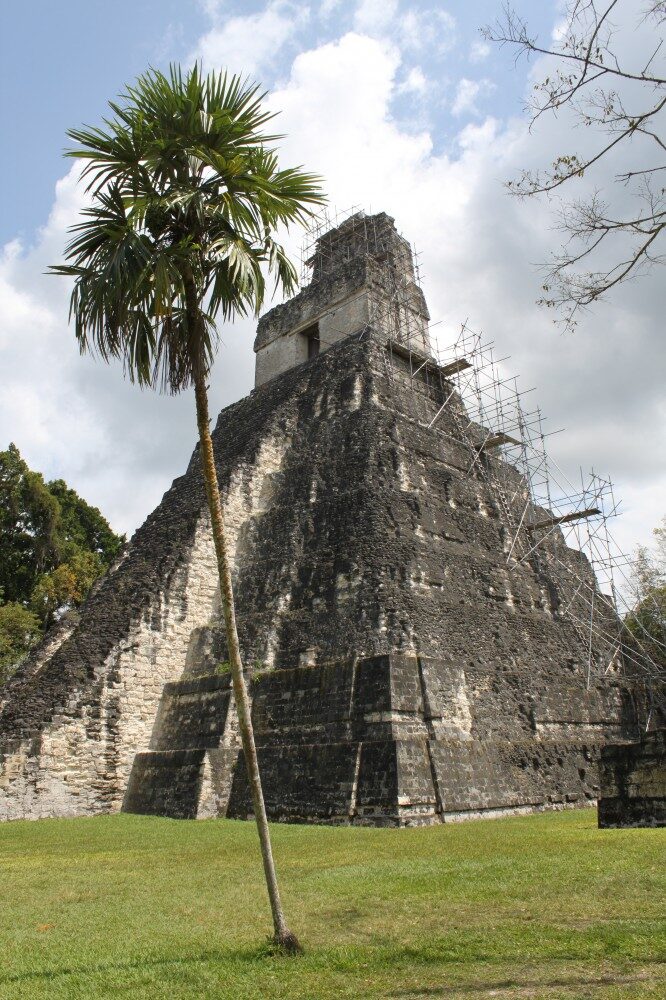 FOTO: Guatemala-pyramida-Tikal