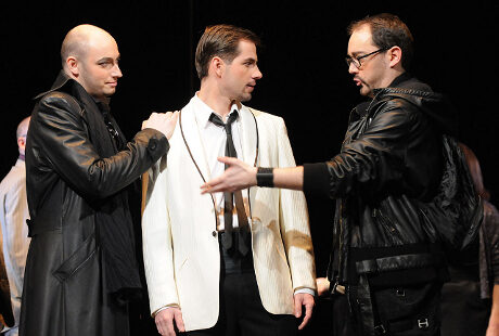 FOTO: Jiří Hájek, Matěj Chadima a Josef Škarka v Mozartově opeře Don Giovanni (DJKT, 2012)