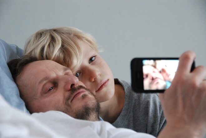 FOTO: Konecna uprostred cesty (2011)