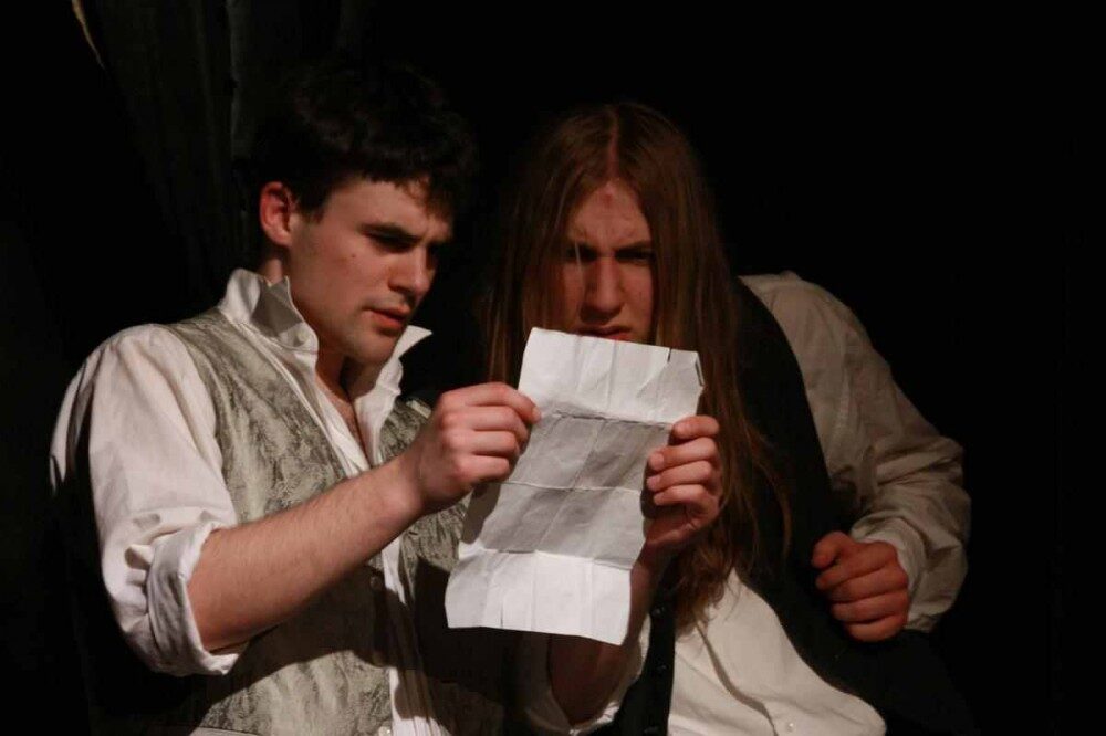 FOTO: Hamlet a Horacius ve hře Sakra Hamlet