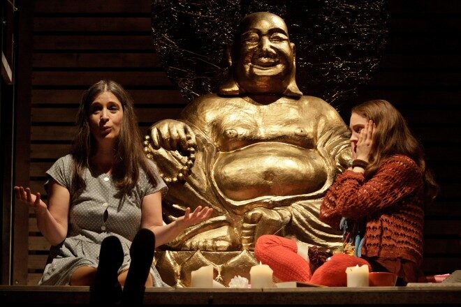 FOTO: Jedlíci čokolády - Valchařová-Poulová, Štorková a Buddha