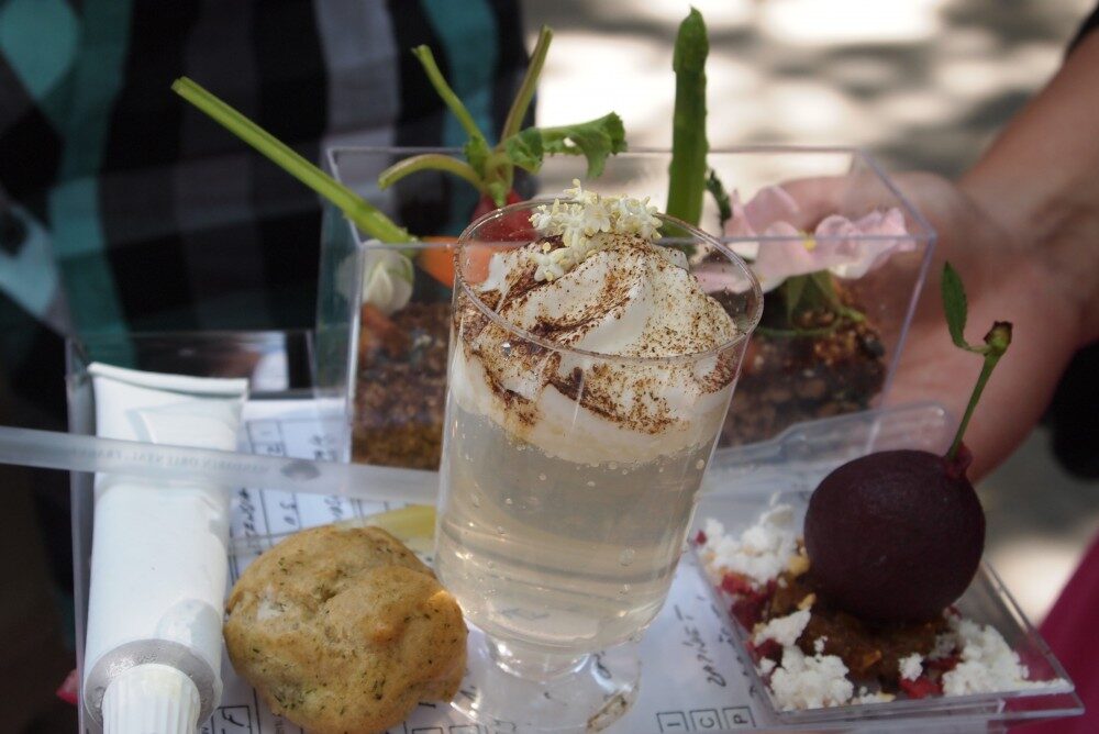 FOTO: Technicko-emocionální menu z experimentální laboratoře