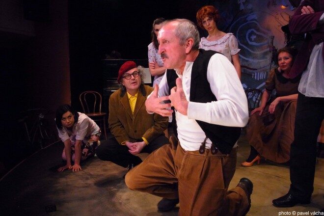 FOTO: Muž na větvi - Oldřich Navrátil