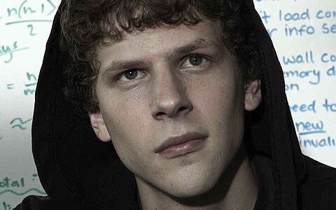 FOTO: Eisenberg jako zakladatel Facebooku ve filmu The Social Network