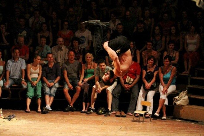 FOTO: Cirque Galapiat - Risque Zero