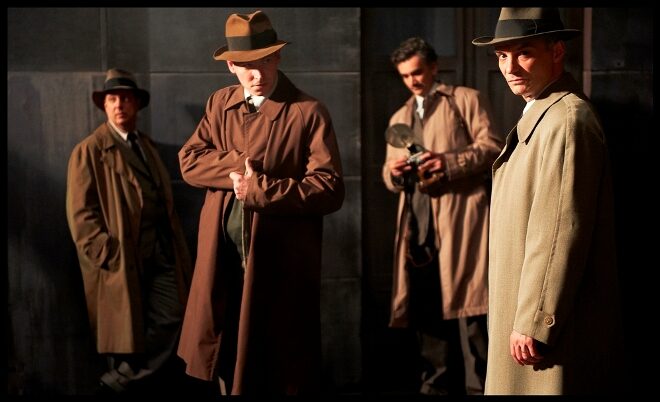 FOTO: Ve stínu (2012)