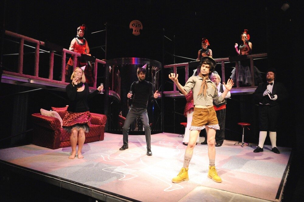 FOTO: Hamlet v podání Milana Hajna pobavil