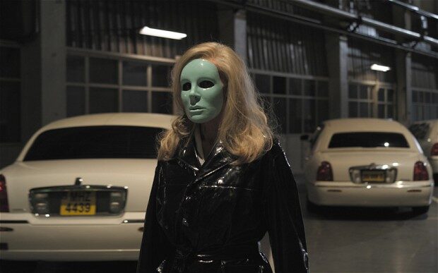 FOTO: Holy Motors