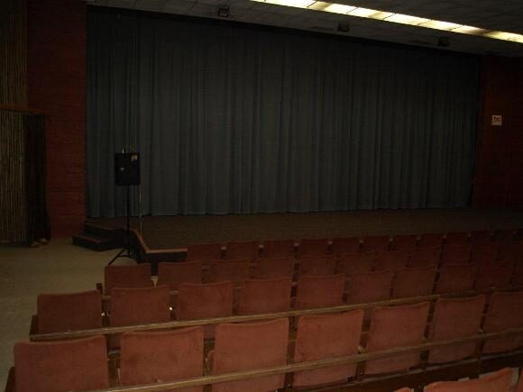 FOTO: Jeviště tachovského kinosálu