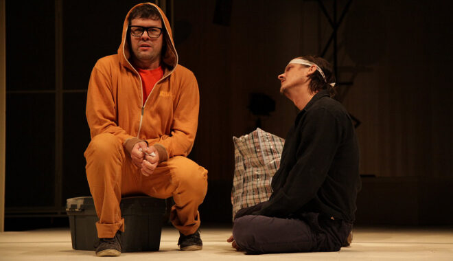 FOTO: Michal Malátný a Tomáš Petřík v inscenaci Chvála bláznovství