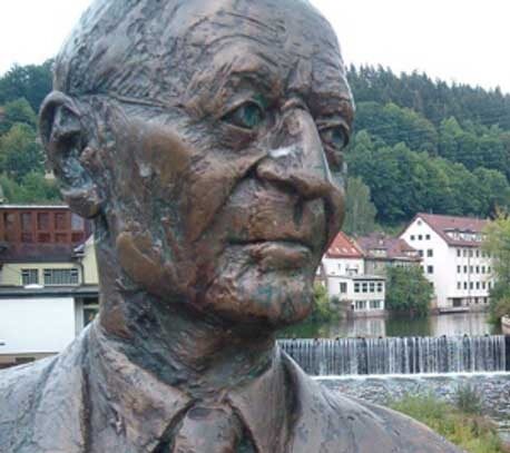 FOTO: Socha Hermanna Hesseho.