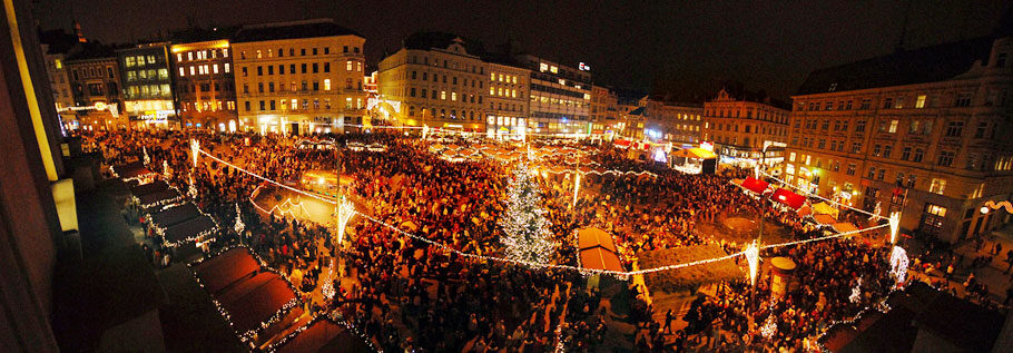 FOTO: Vánoční trhy na náměstí Svobody