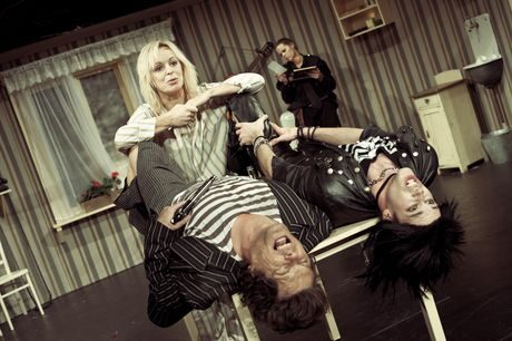 Druhá česká premiéra Jihočeského divadla Kivá cadla