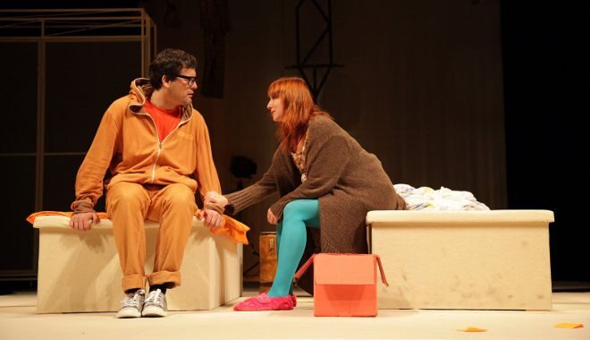 FOTO: Lenka Ouhrabková a Tomáš Petřík v inscenaci Chvála bláznovství