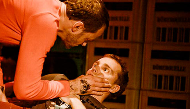 FOTO: Inscenaci Tattoo uvádí Divadlo Dialog