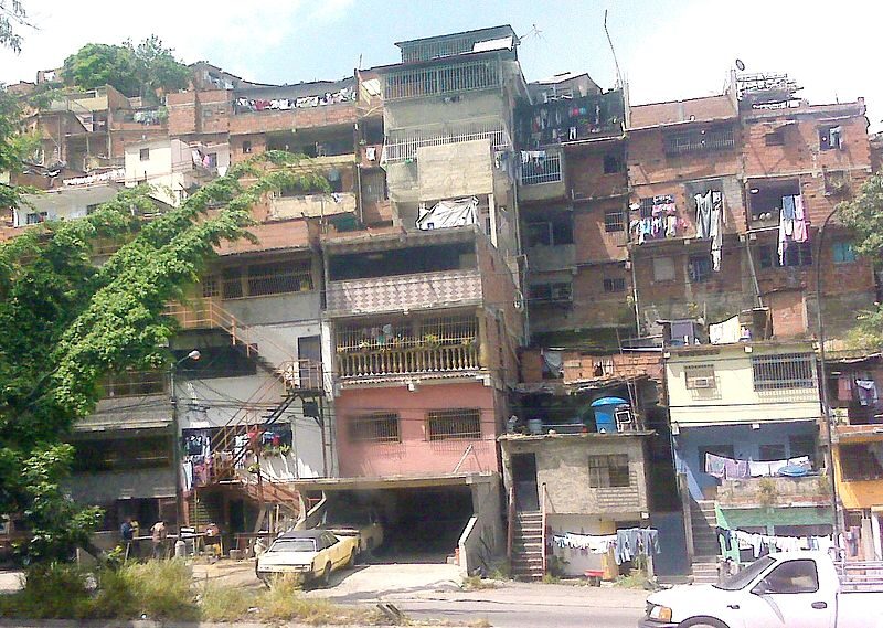 Chudinská čtvrť Barrio, Zdroj: wikimedia.org