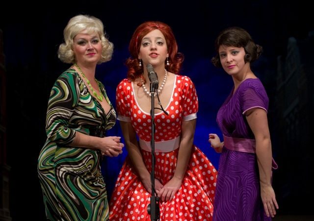 FOTO: Sám na dva šéfy