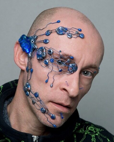 FOTO: maska_z_dratu_cyberdog