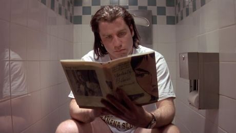 FOTO: Záchodová scéna z filmu Pulp Fiction