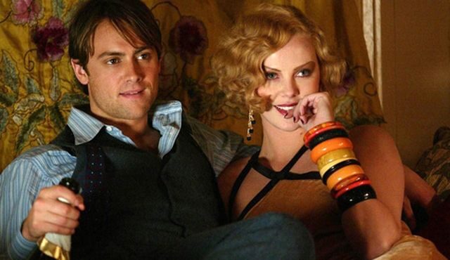 FOTO: Stuart Townsend a Charlize Theron ve filmu Hlava v oblacích