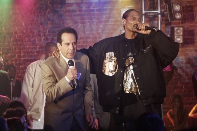 FOTO: Tony Shalhoub a Snoop Dogg