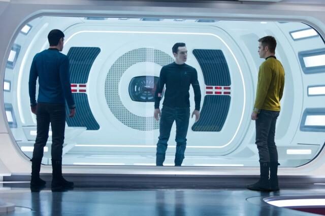 FOTO: Benedict Cumberbatch Star Trek Into Darkness