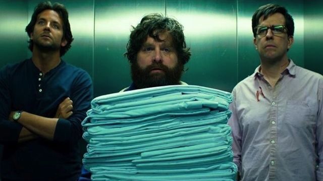 FOTO: Bradley Cooper, Zach Galifianakis a Ed Helms ve filmu Pařba na třetí