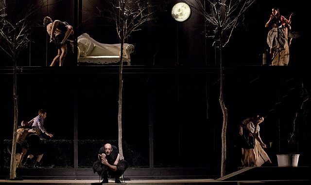 FOTO: Premiéra inscenace Sen noci svatojánské na pražském hradě