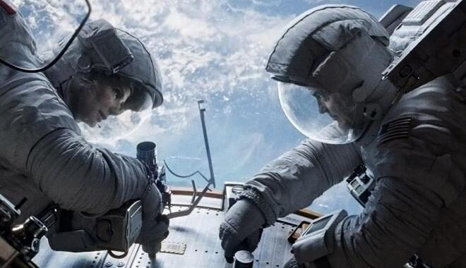 FOTO: Sandra Bullock George Clooney Gravity