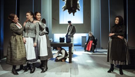 FOTO: Inscenace Advent má premiéru v Jihočeském divadle