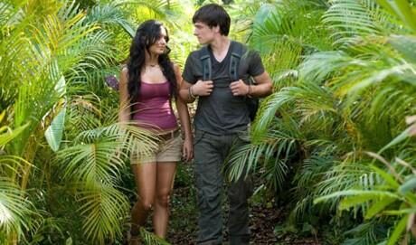 FOTO: Josh Hutcherson - Cesta na tajuplný ostrov 2 - Warner Bros.