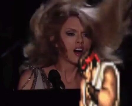FOTO: Taylor Swift napadena na Grammy
