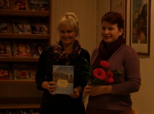 FOTO: Judita Matyášová se svou knihou