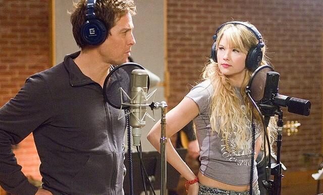 FOTO: Hudbu složil, slova napsal - Hugh Grant a Haley Bennett - Warner Bros.