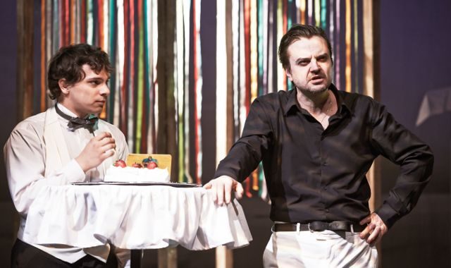 FOTO: Mnoho povyku pro nic v Divadle v Dlouhé