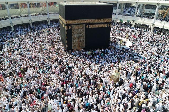 mecca_pout_muslimove_mekka_saudska_arabie