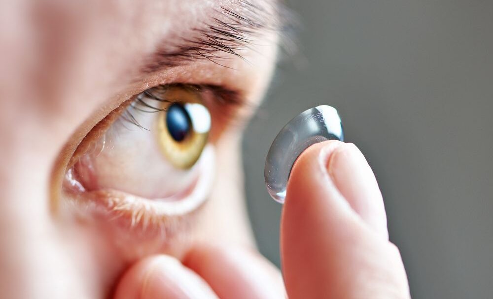 Kdo vynalezl kontaktní čočky